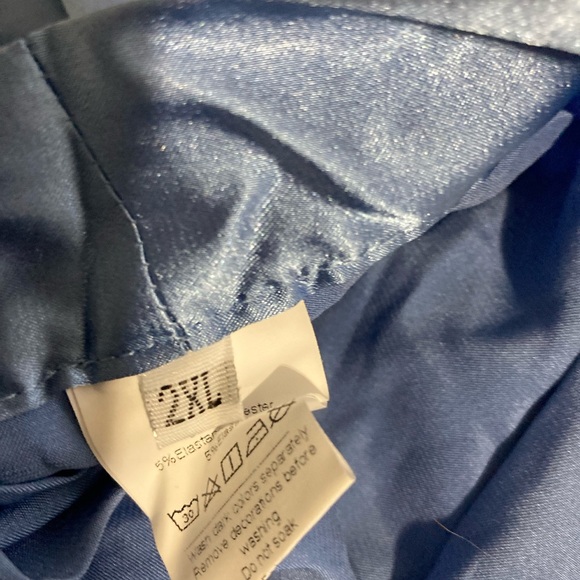 NWTS Scarlet Darkness Costume - Picture 13 of 15